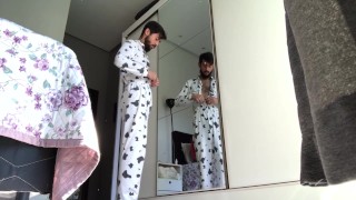 I TAKE OFF COW PIJAMAS TO TAKE A BATH 