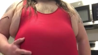 380 lb gainer: singlet show off and shake chug