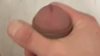 日本の大学生がオナニーで射精しちゃう