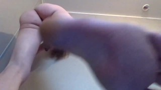 Giantess Sole, Toes And Bootycheeks; Stroking