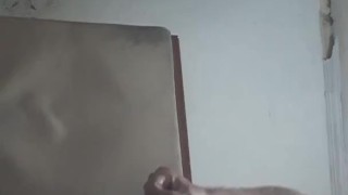 dotado putinho adora punhetar atre mostrar a rola