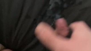 Masturbation dans mon caleçon fluo grosse ejac