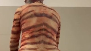 Toronto’s MarktheModel GYM tiger b