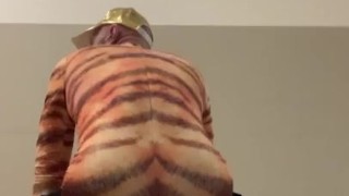 Toronto’s MarktheModel GYM tiger b