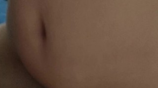Mia moglie mi sta sopra e mi godo la vista delle sue bellissime tette