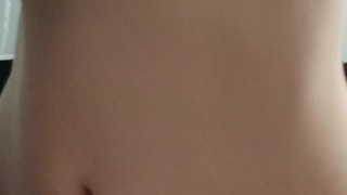 Mia moglie mi sta sopra e mi godo la vista delle sue bellissime tette