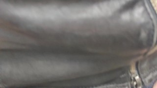 女装ヒールでぬいぐるみ踏み潰しクラッシュフェチ脚フェチ japanese crossdresser high heel crush fetish