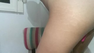 EL mejor culo de internet se masturba y lo graba todo