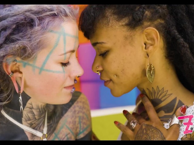 Interracial Lesbian Sex - Femdom Exotic Teen With Strap on - Heavily  Tattooed Dominatrix - Goth Alt Punk - Ð‘ÐµÑÐ¿Ð»Ð°Ñ‚Ð½Ð¾Ðµ Ð¿Ð¾Ñ€Ð½Ð¾ - YouPorn