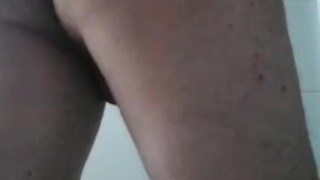 Estoy en mi casa solo, y me dieron ganas de meterme el dedo