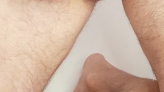 Bath,butt-naked, hot wanking for 30 mins..long,teasing build up+Huge Cumshot!😚