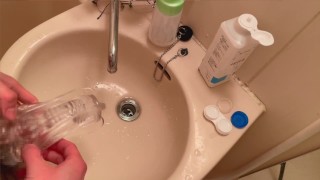 透明オナホにおしっこするとどうなる？→結果はこちら！！　ゲイ　ホモ　ノンケ　バイ　中出し　潮吹き　おもらし　個人撮影　JapaneseGay　イケメン　マスク　放尿