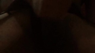 Sissy se masturba frente a la cámara