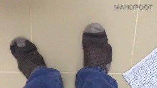 I wore the same socks for 5 days here’s what happened - 5 days of sock goodness - Day 1 - Manlyfoot