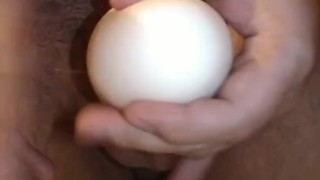 Usando el nuevo juguete - using new toy