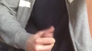 Sborrata sul tavolo di mattina💦