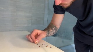 Macrophilia - giant ass crushing tiny slaves