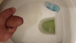 Je me branle en converse 