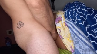 Eyaculo en el culo de mi novia