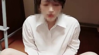 イケメン日本人のＭ字開脚おしっこ！大股開きで大量放尿！027