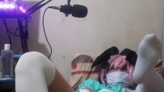 What the cosplay maid does on their break [Part 2] (Preview)