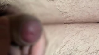 毛深い大学生が座りながら喘いでオナニー最後はドロドロ精子でフィニッシュ