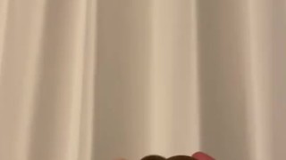 日本の青年の足裏