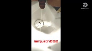 Peeing In the Public Toilet / Pag-ihi Ko Sa CR