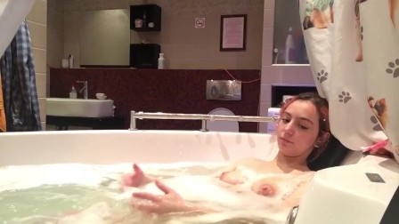 having fun in a jacuzzi w some juice :)
