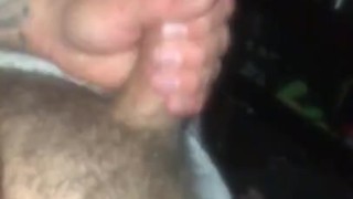 Busting a nut while bf is at store