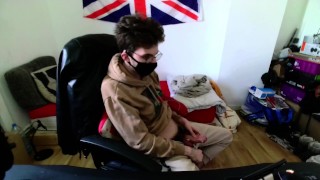 jerking off in webcam and cumming