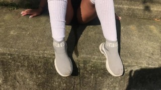 women urinating in the street very casual💦🤤