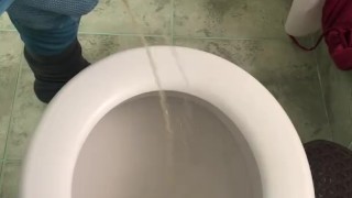 I want to piss on your face 🐻