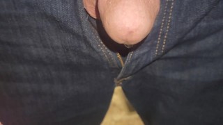 Close up in the head piss (good sound) 
