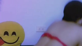 Juguetona con un plug de zorra🔥😈#Anal. 