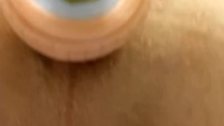 SHOWiNG YOU MY BiG COCK