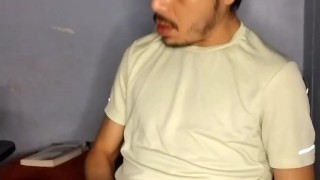 Quieren ver mi leche caliente escurrir?