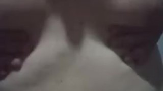 Gordo coroa gostoso mostrando o cu