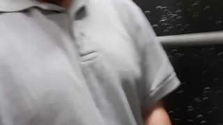 Cruising Truck-Stop Cum