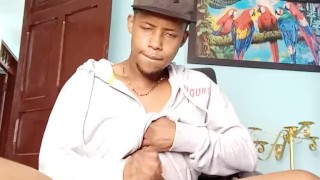 Haciendo videollamada con mi exnovia