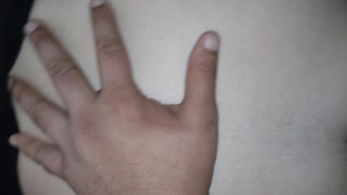 Me abre el culo con su rica verga