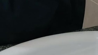 Woke uo horny and wanked in the bathroom