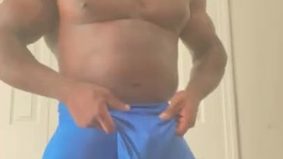 MrBigDThomas getting ready for the gym and Dancing 