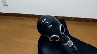 ゼンタイ重ね着マミーガスマスクでブレスコンロトール