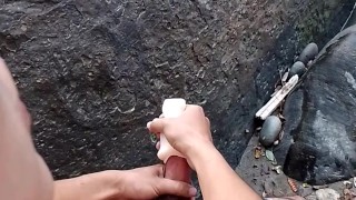 Volví a hacer cruising en el río y me encontraron 2 hombres