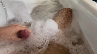 Hairy Bath Cumshot