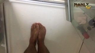 JUST A HORNY MAN - LOOKING FOR A SOME RELAXATION - CUM FEET SOCKS SERIES - MANLYFOOT 💦 🦶