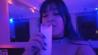 Reyna Tirana se toma la lechita en el telo. SE LA TRAGA TODA🥛💦 🦖