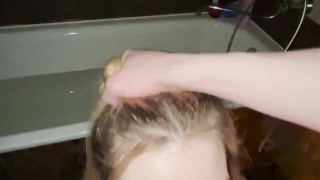 Голая блондинка в ванной: порно видео на riosalon.ru