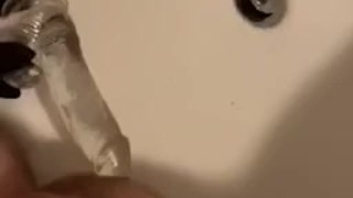 Watch me fuck myself in my first upload;)